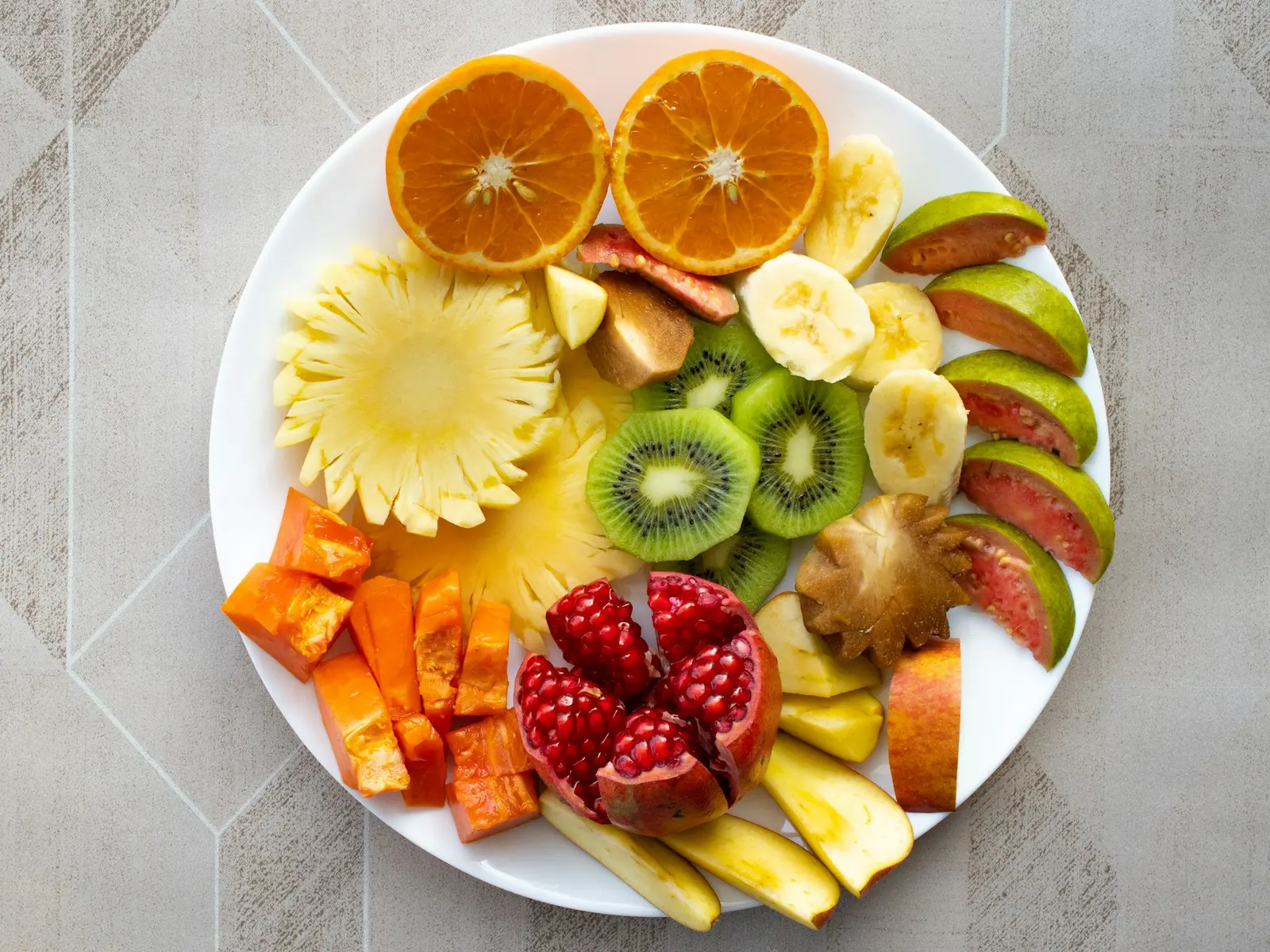 Chế độ ăn đủ rau quả giúp trẻ tăng sức đề kháng, ít ốm vặt
